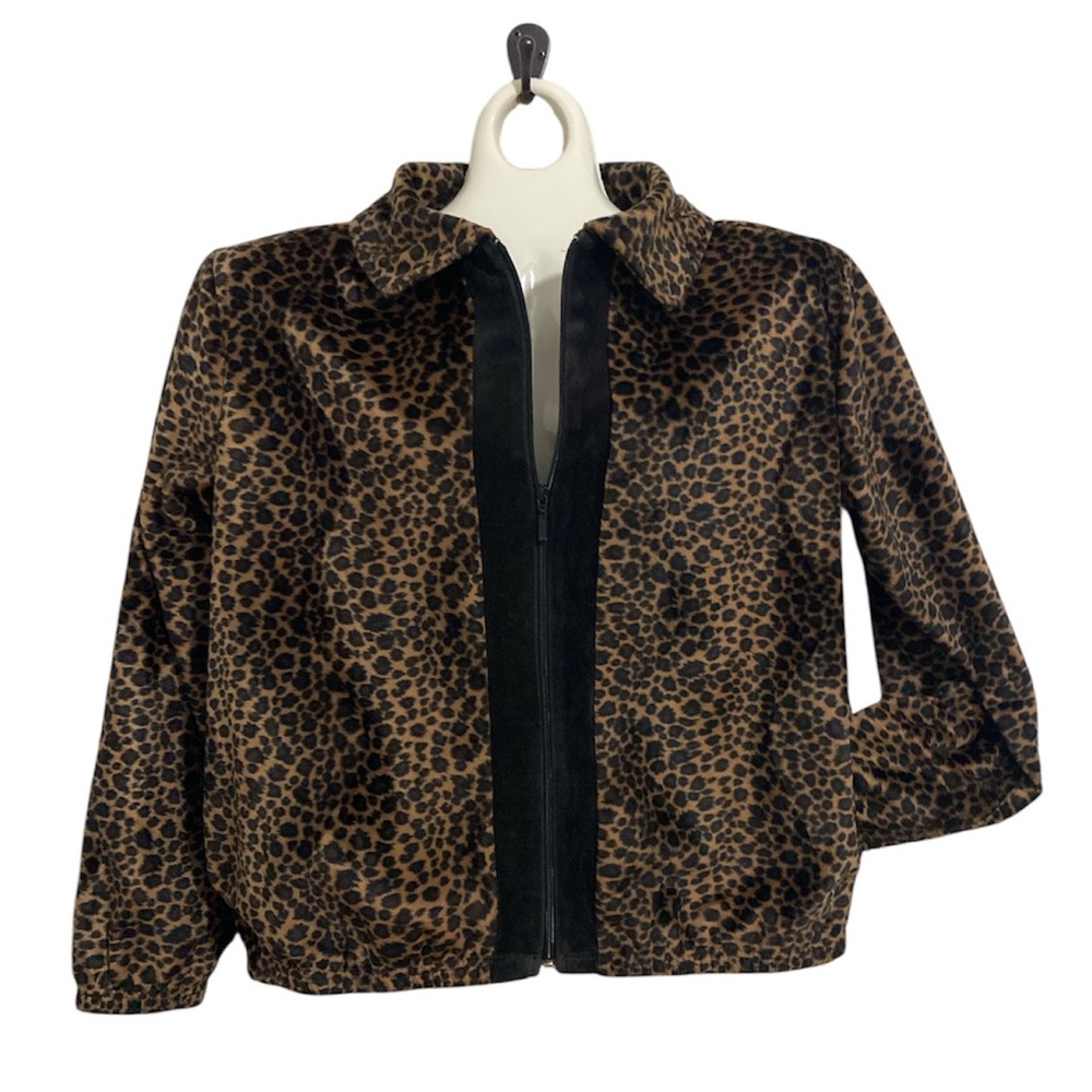 Vintage Fabulous Furs for Animal Lovers Leopard Print zip up Jacket